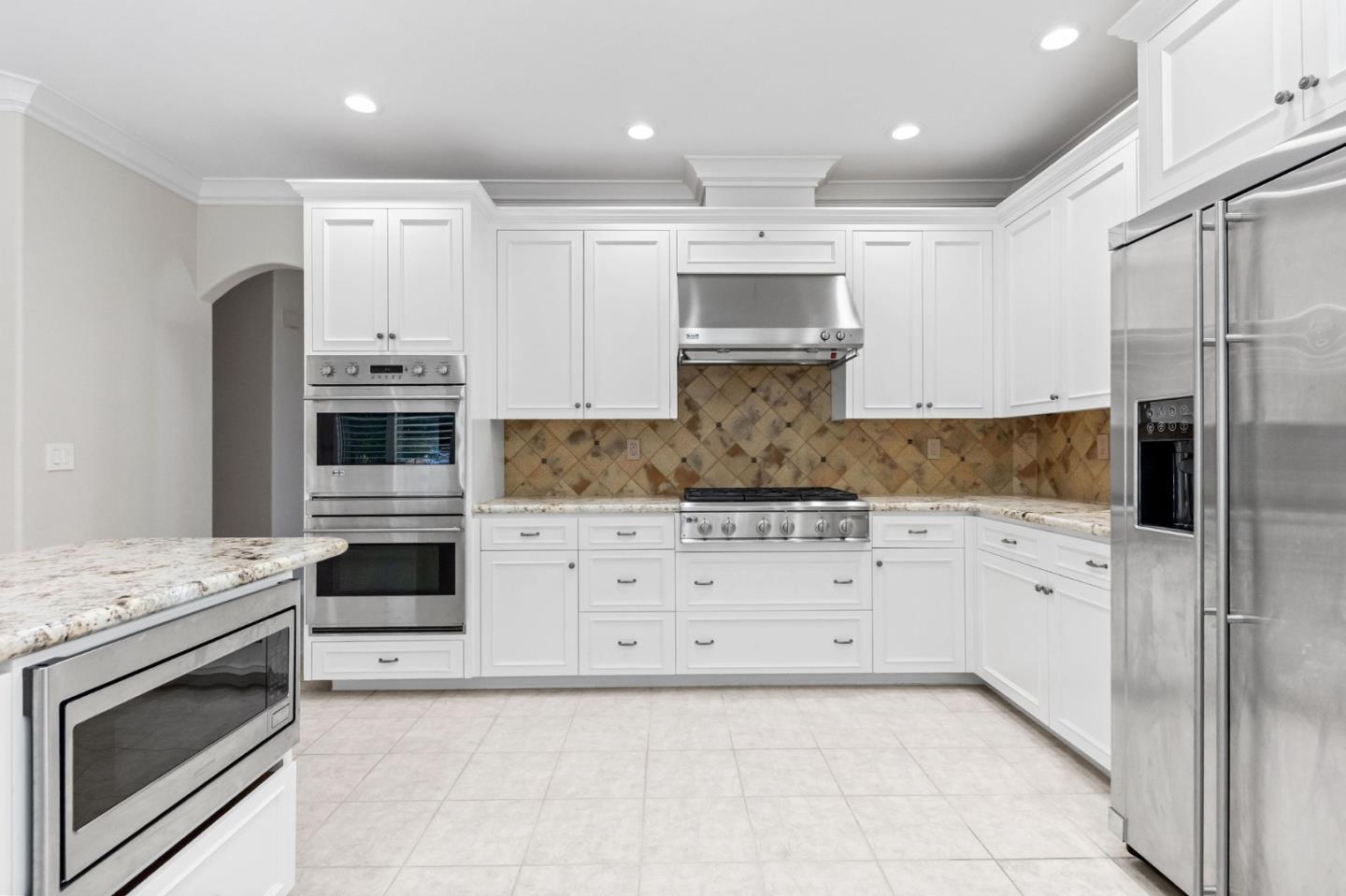 Detail Gallery Image 17 of 75 For 208 Kaitlyn Ln, Danville,  CA 94506 - 5 Beds | 3 Baths