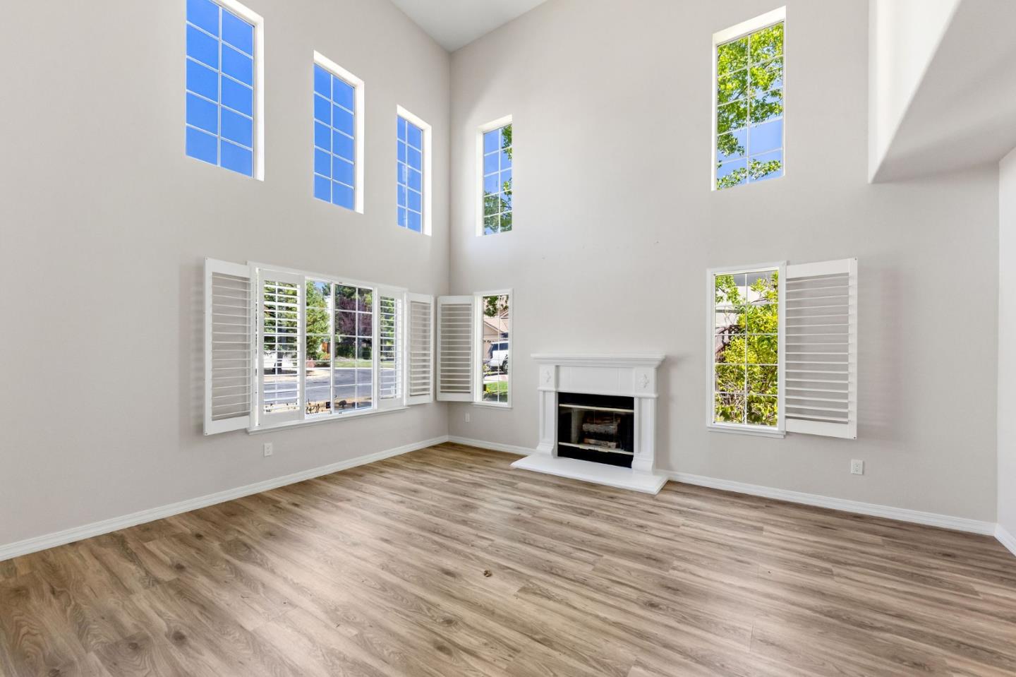 Detail Gallery Image 8 of 75 For 208 Kaitlyn Ln, Danville,  CA 94506 - 5 Beds | 3 Baths