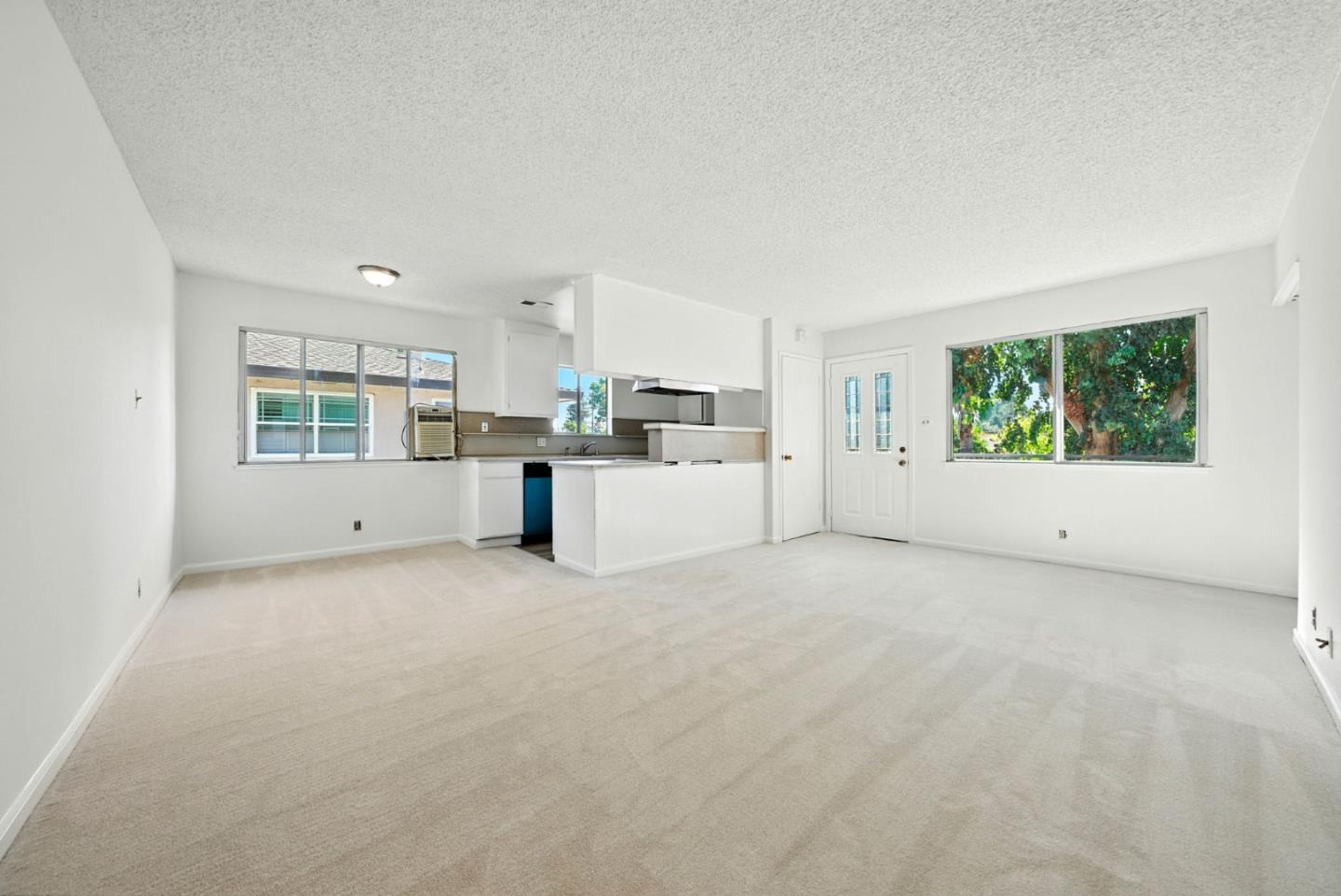 Detail Gallery Image 10 of 51 For 1264 Bouret Dr #4,  San Jose,  CA 95118 - 2 Beds | 1 Baths