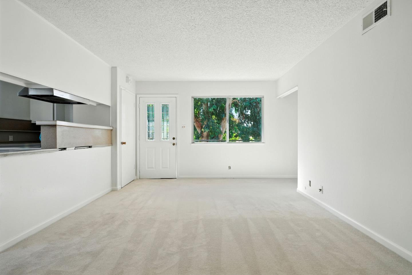 Detail Gallery Image 12 of 51 For 1264 Bouret Dr #4,  San Jose,  CA 95118 - 2 Beds | 1 Baths