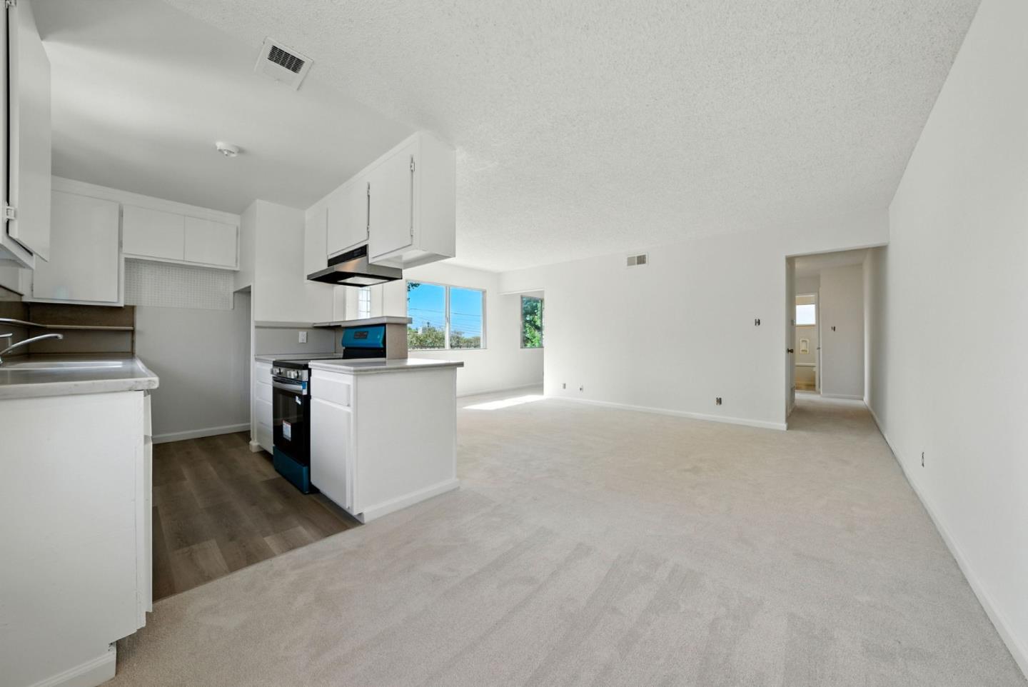 Detail Gallery Image 14 of 51 For 1264 Bouret Dr #4,  San Jose,  CA 95118 - 2 Beds | 1 Baths