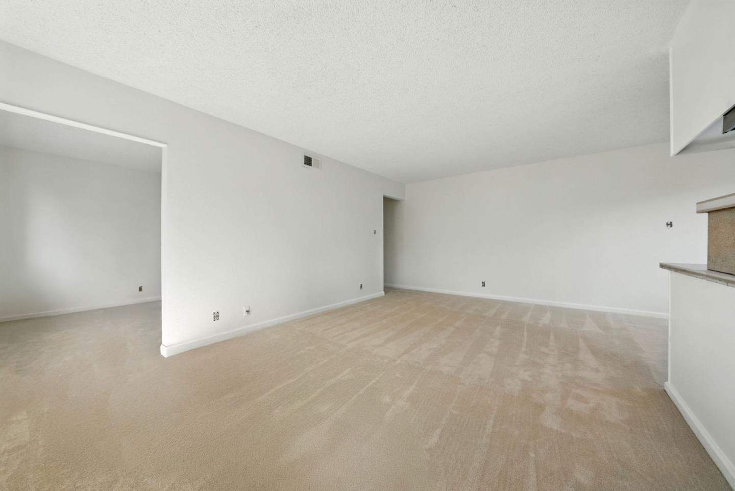 Detail Gallery Image 7 of 51 For 1264 Bouret Dr #4,  San Jose,  CA 95118 - 2 Beds | 1 Baths
