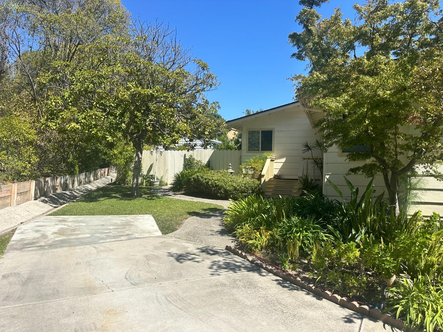 Detail Gallery Image 2 of 26 For 259 Mountain Springs Dr #259,  San Jose,  CA 95136 - 2 Beds | 2 Baths