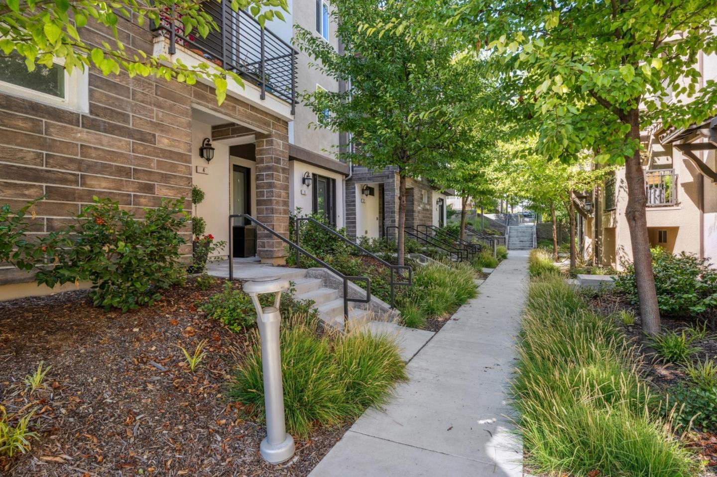 Detail Gallery Image 5 of 88 For 193 William Manly St #4,  San Jose,  CA 95136 - 2 Beds | 2 Baths