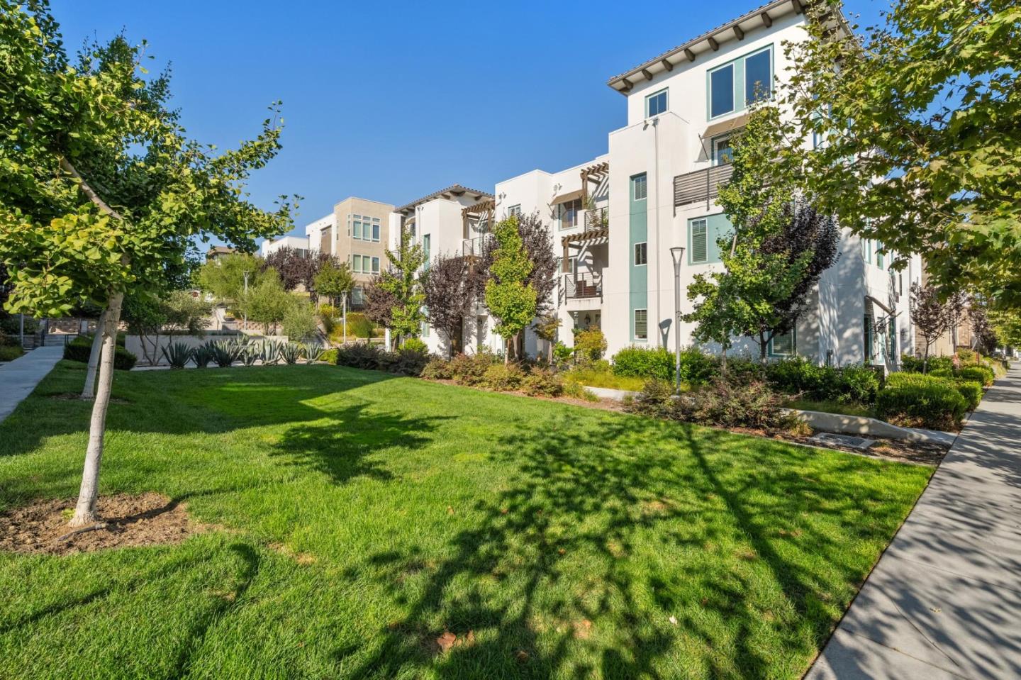 Detail Gallery Image 77 of 88 For 193 William Manly St #4,  San Jose,  CA 95136 - 2 Beds | 2 Baths