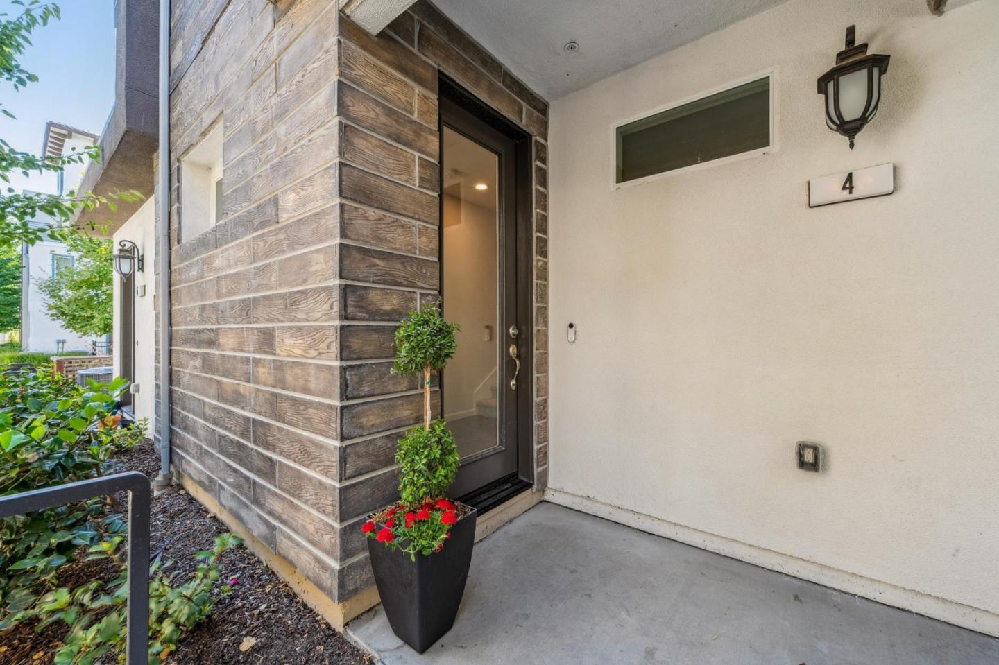 Detail Gallery Image 8 of 88 For 193 William Manly St #4,  San Jose,  CA 95136 - 2 Beds | 2 Baths