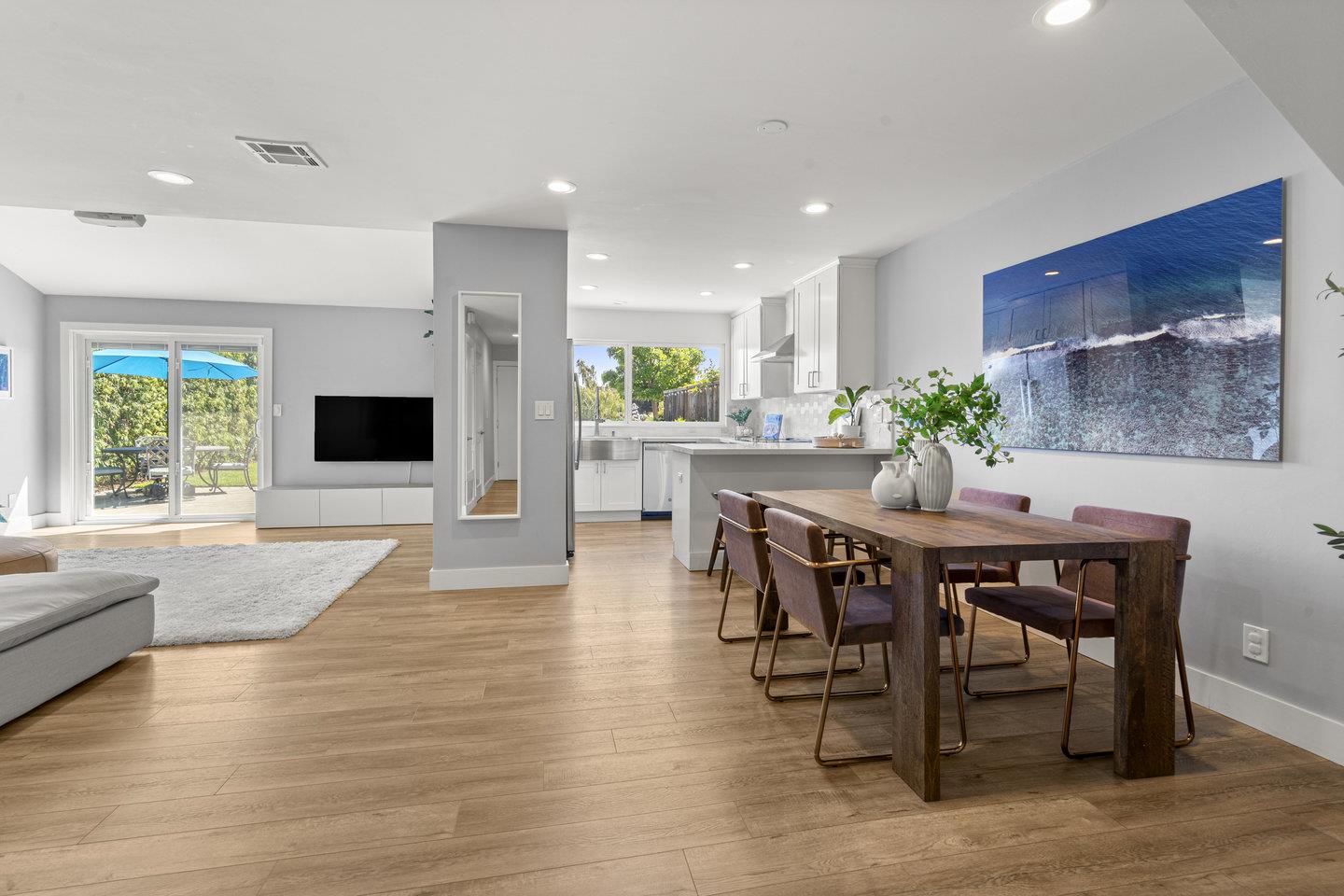 Detail Gallery Image 4 of 36 For 814 Byrd Ln, Foster City,  CA 94404 - 3 Beds | 2 Baths