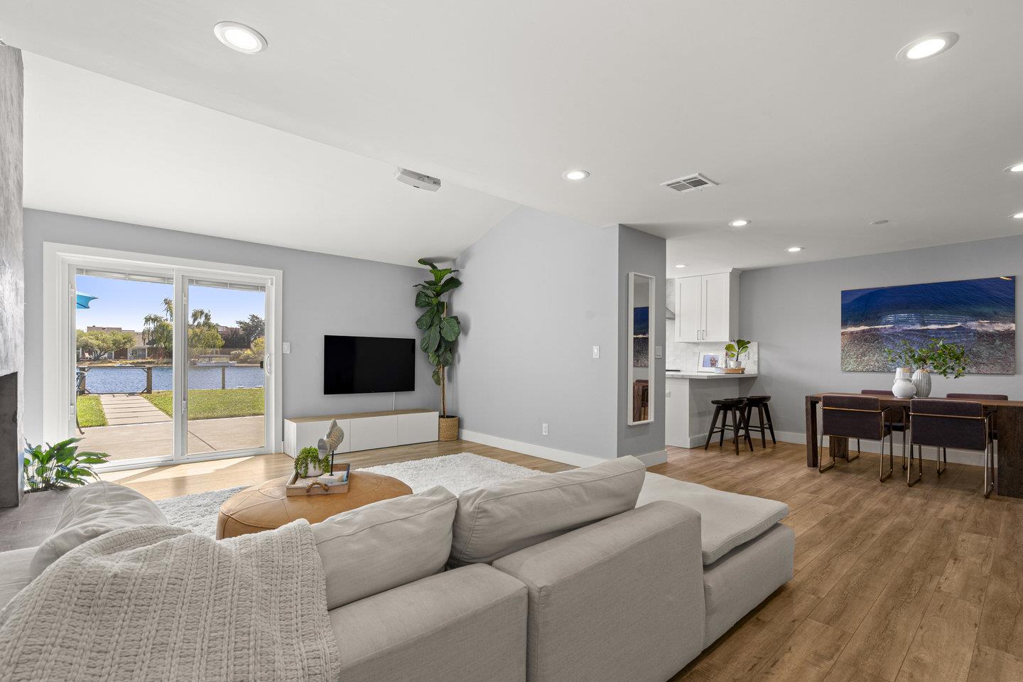 Detail Gallery Image 6 of 36 For 814 Byrd Ln, Foster City,  CA 94404 - 3 Beds | 2 Baths