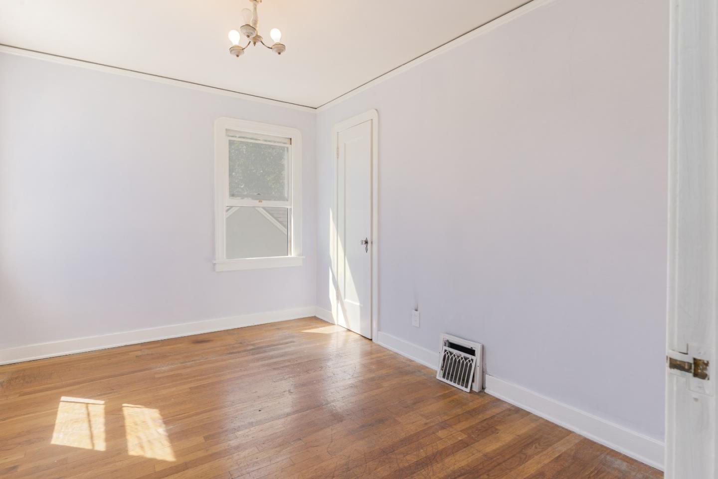 Detail Gallery Image 21 of 34 For 20 Atlas Ave, San Jose,  CA 95126 - 3 Beds | 2 Baths