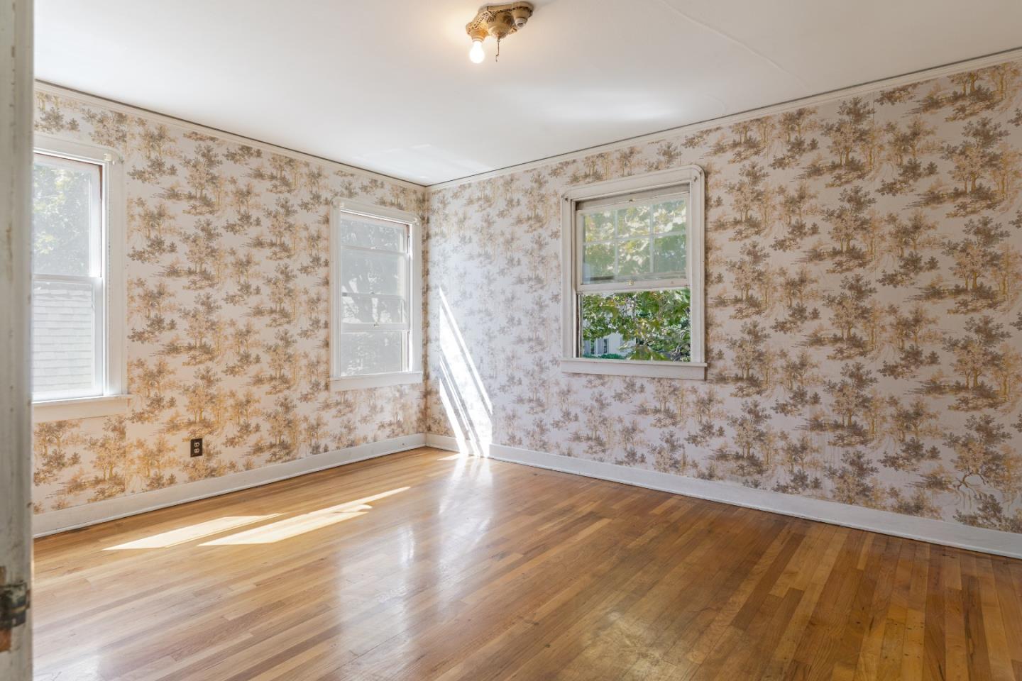 Detail Gallery Image 23 of 34 For 20 Atlas Ave, San Jose,  CA 95126 - 3 Beds | 2 Baths
