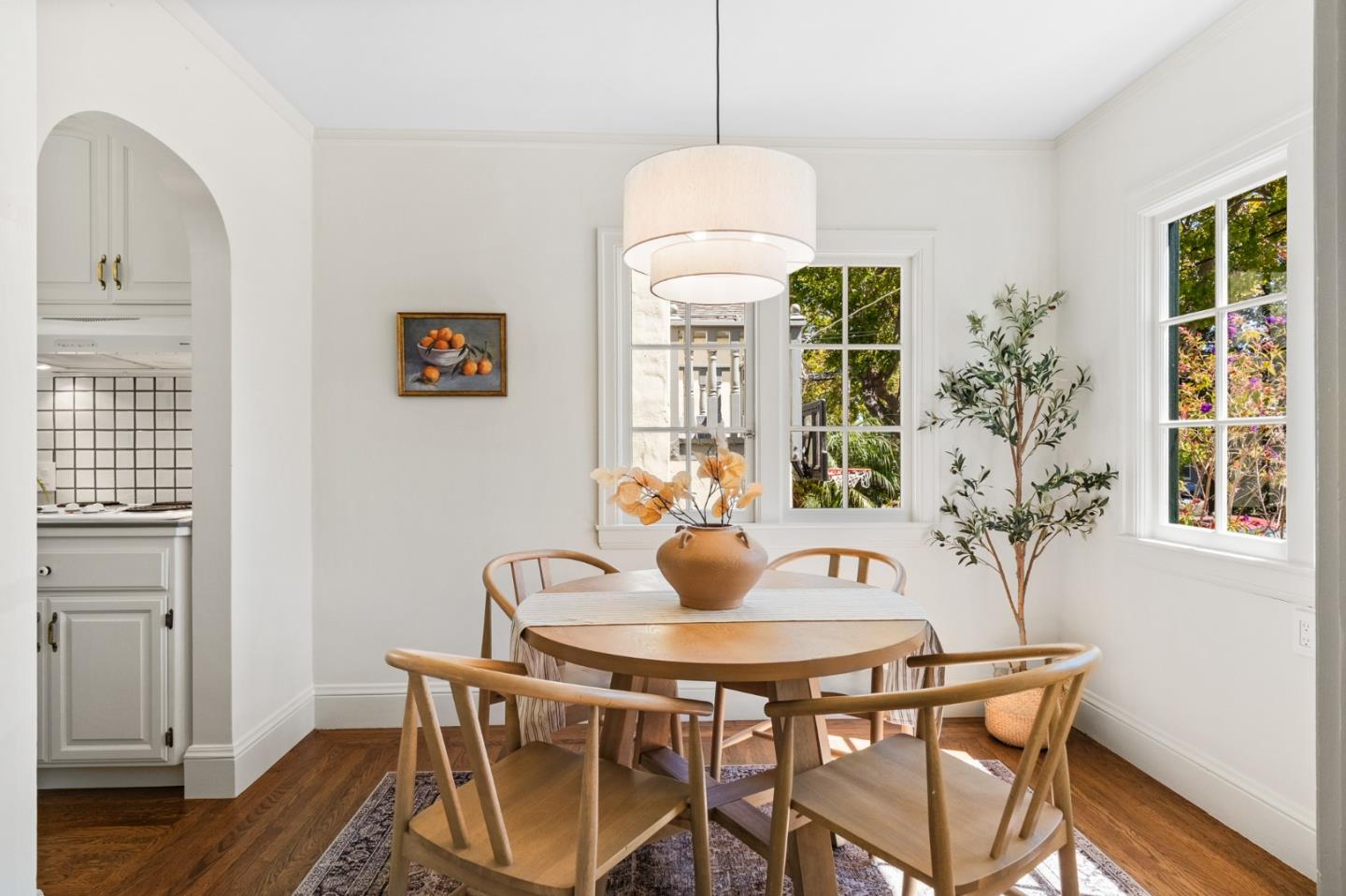Detail Gallery Image 13 of 45 For 1000 Capuchino Ave, Burlingame,  CA 94010 - 2 Beds | 1 Baths