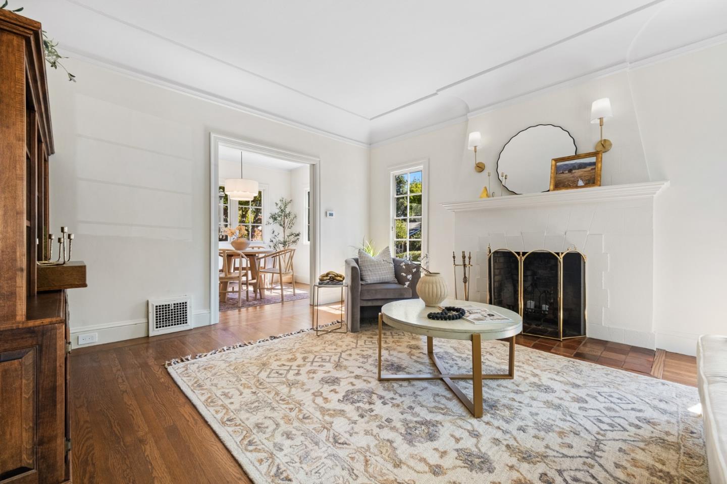 Detail Gallery Image 16 of 45 For 1000 Capuchino Ave, Burlingame,  CA 94010 - 2 Beds | 1 Baths