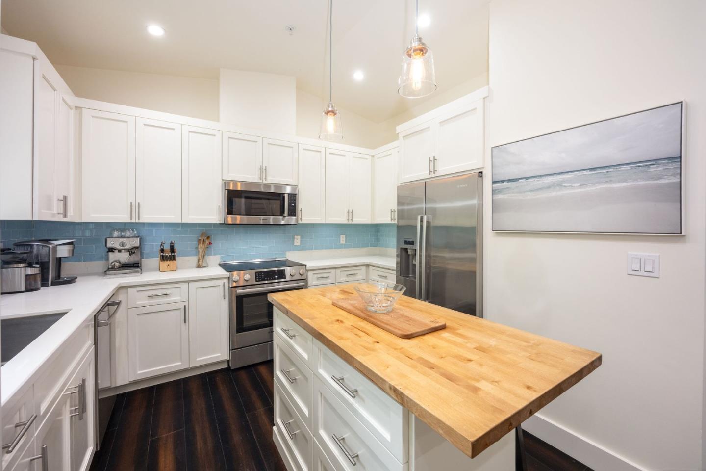 Detail Gallery Image 13 of 38 For 655 Vue De Mer Ave, Moss Beach,  CA 94038 - 3 Beds | 2 Baths