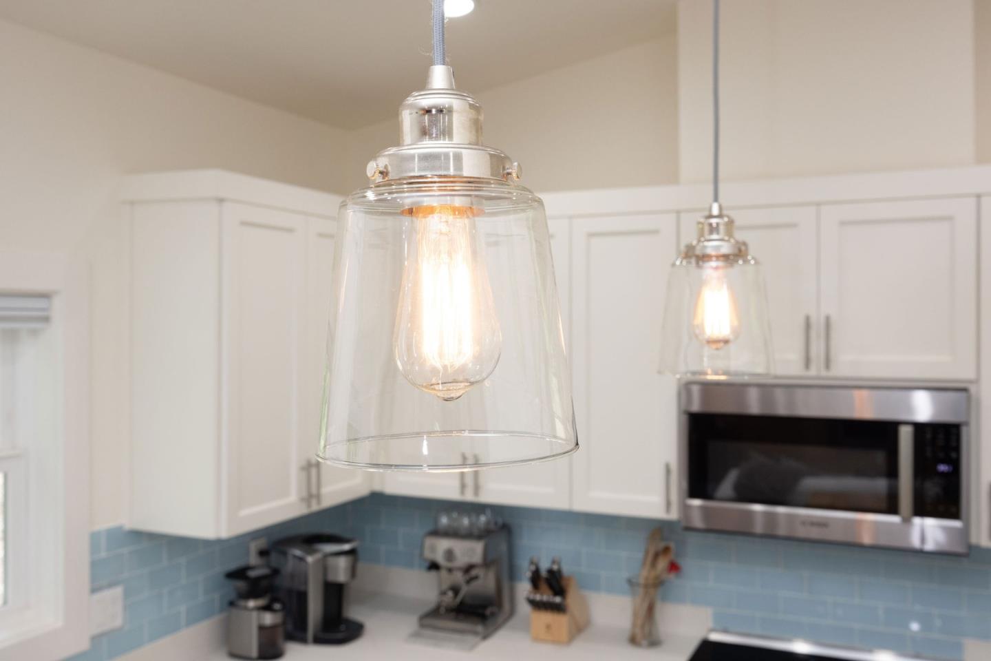Detail Gallery Image 14 of 38 For 655 Vue De Mer Ave, Moss Beach,  CA 94038 - 3 Beds | 2 Baths