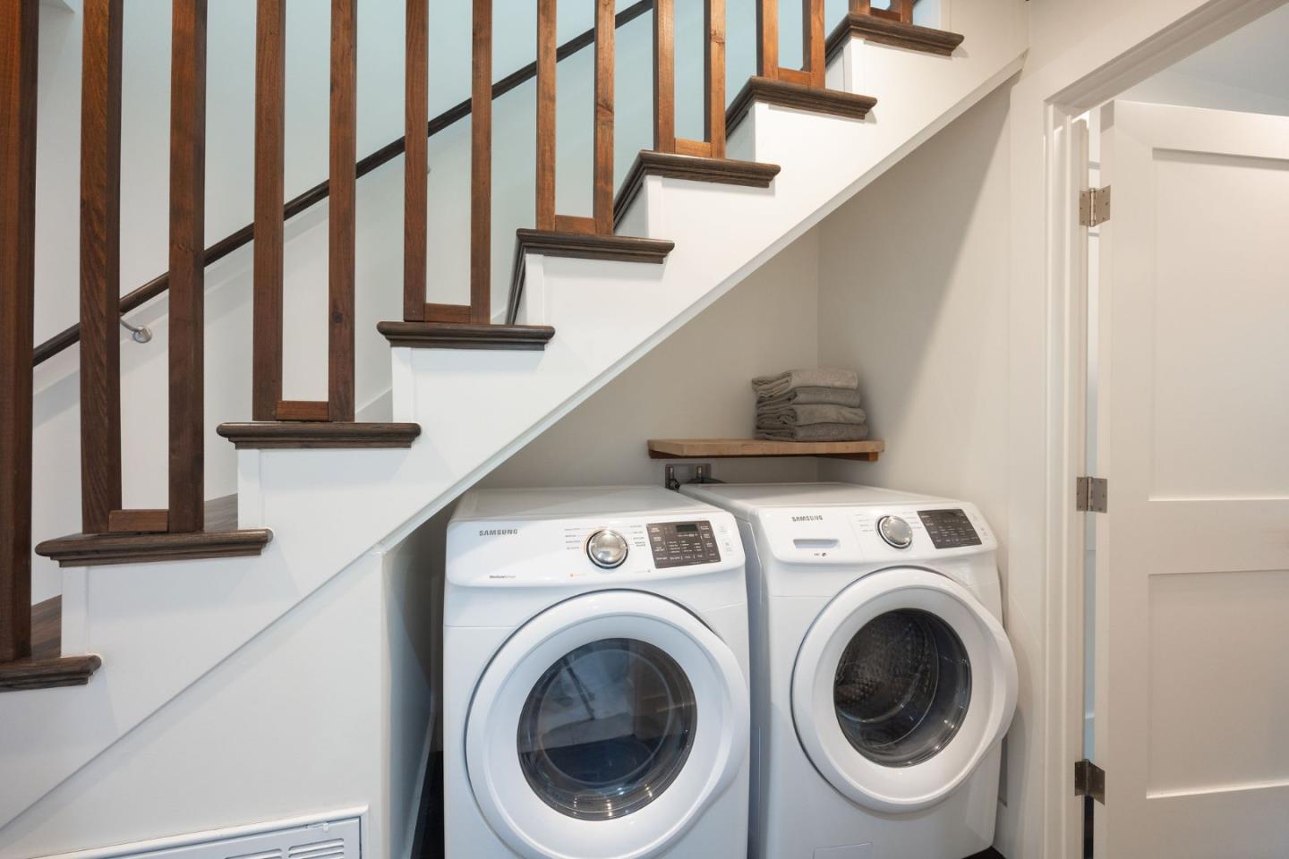 Detail Gallery Image 23 of 38 For 655 Vue De Mer Ave, Moss Beach,  CA 94038 - 3 Beds | 2 Baths
