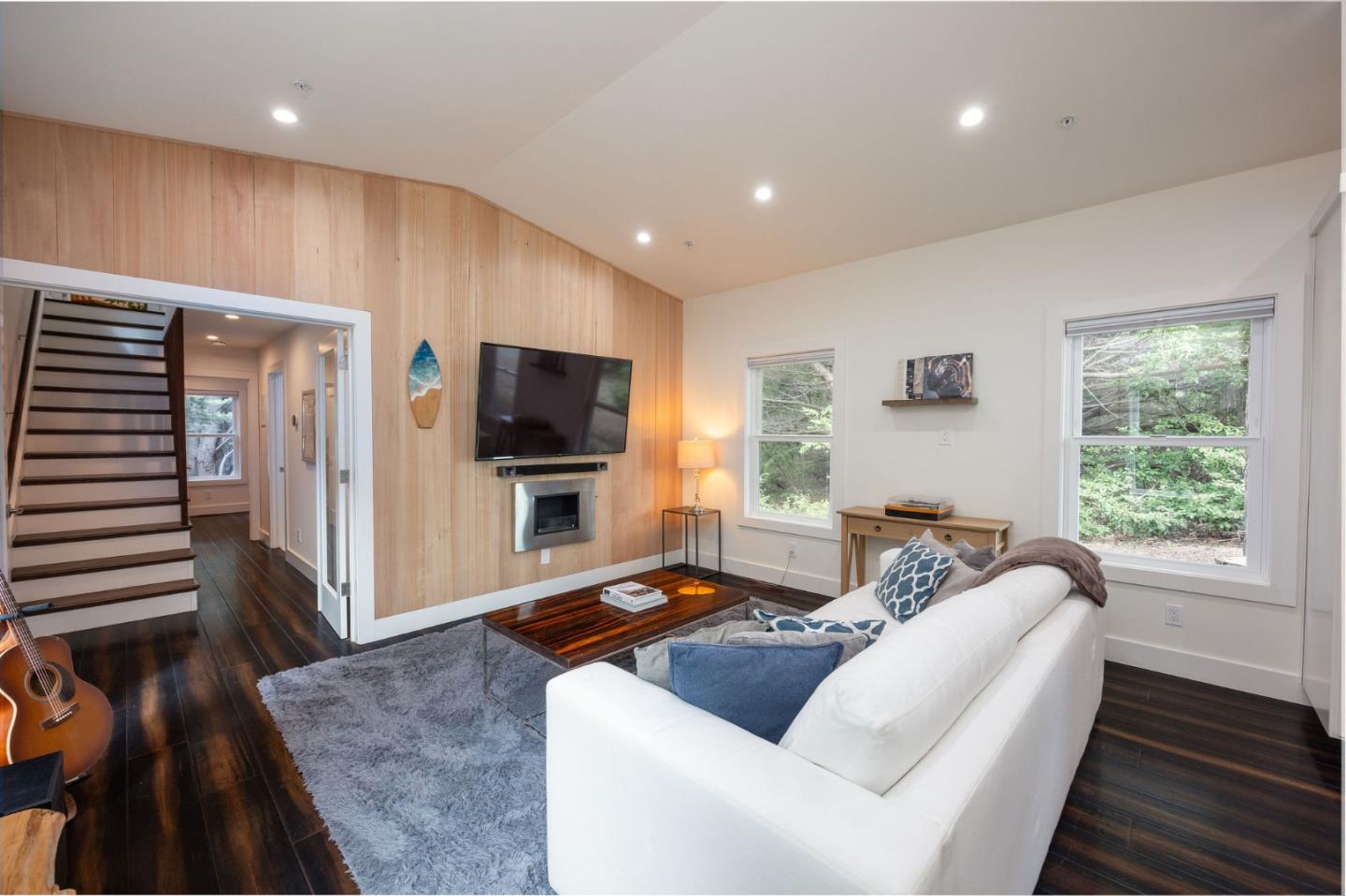 Detail Gallery Image 7 of 38 For 655 Vue De Mer Ave, Moss Beach,  CA 94038 - 3 Beds | 2 Baths