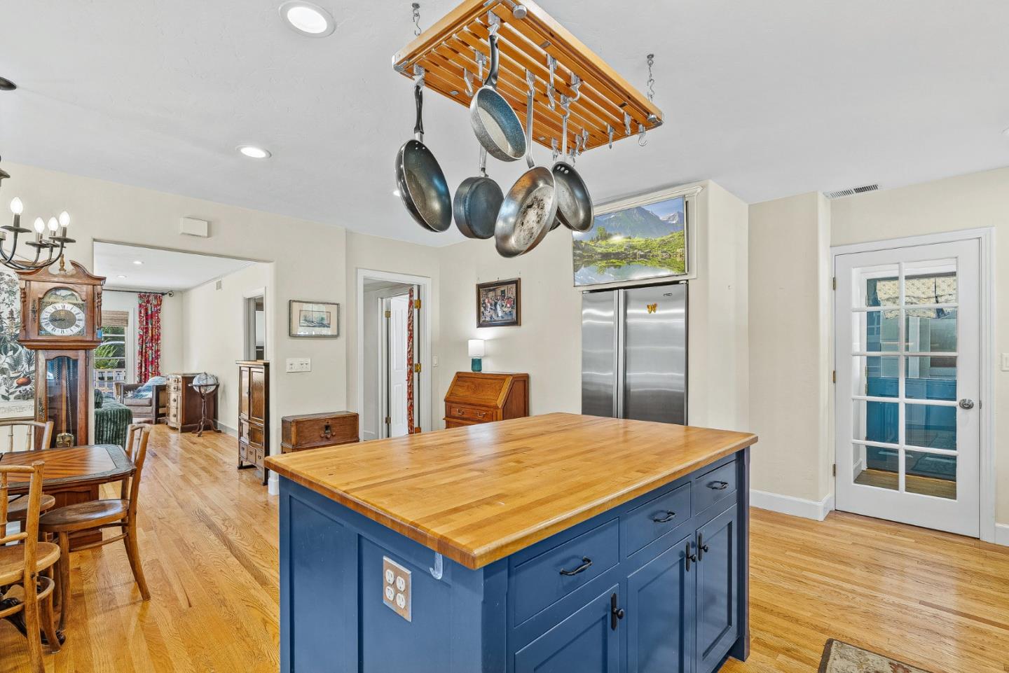 Detail Gallery Image 10 of 40 For 713 Salinas Monterey Highway, Salinas,  CA 93908 - 2 Beds | 2 Baths