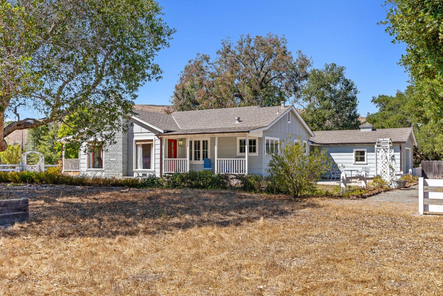 Detail Gallery Image 2 of 40 For 713 Salinas Monterey Highway, Salinas,  CA 93908 - 2 Beds | 2 Baths