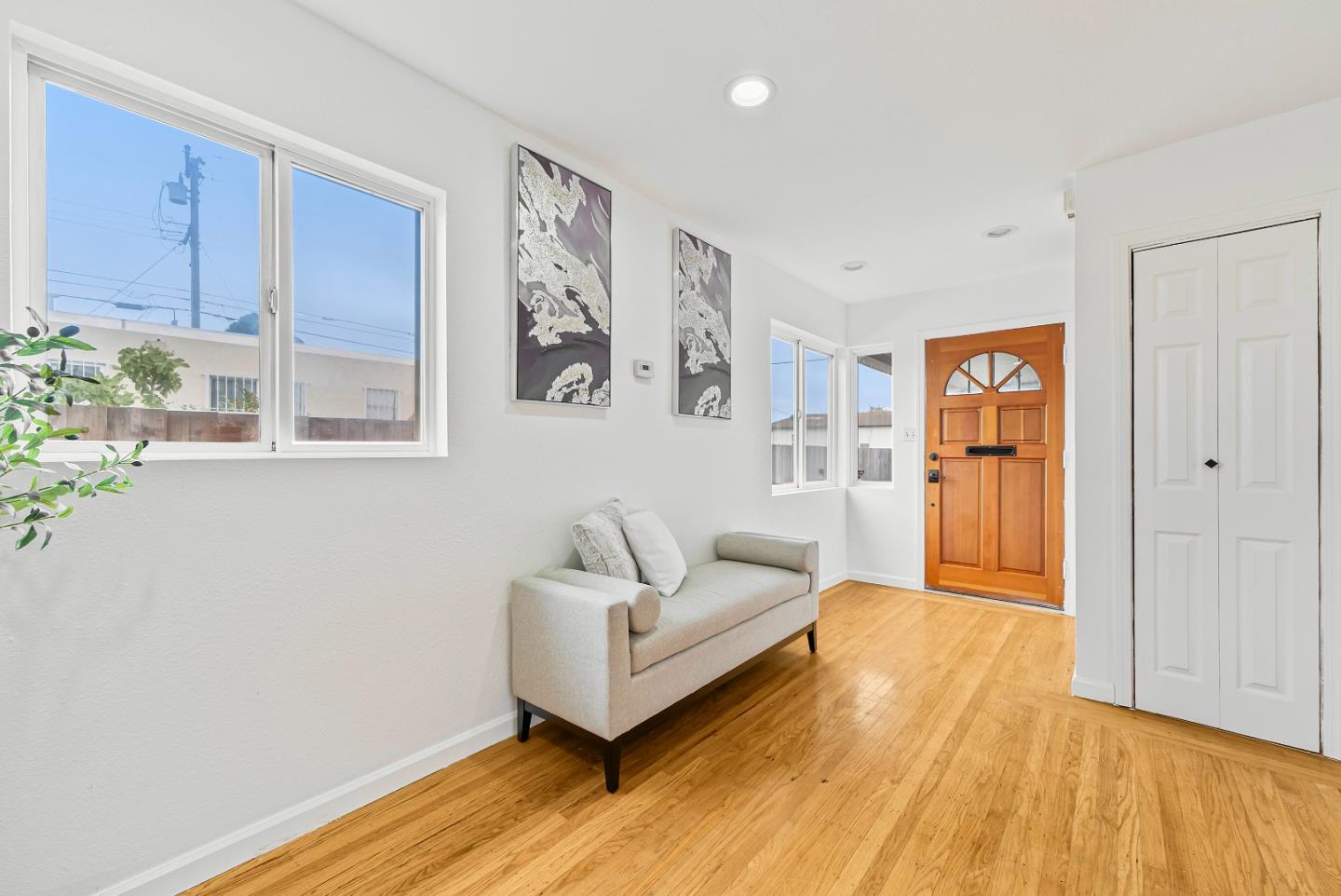 Detail Gallery Image 5 of 38 For 1817 Virginia Ave, Richmond,  CA 94804 - 2 Beds | 1 Baths