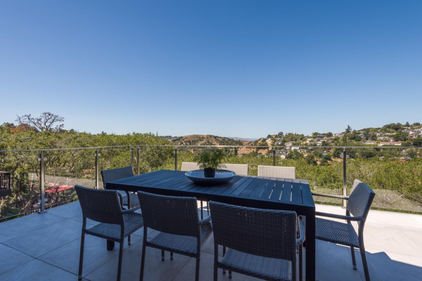 Detail Gallery Image 12 of 54 For 2610 Belmont Canyon Rd, Belmont,  CA 94002 - 5 Beds | 4/1 Baths