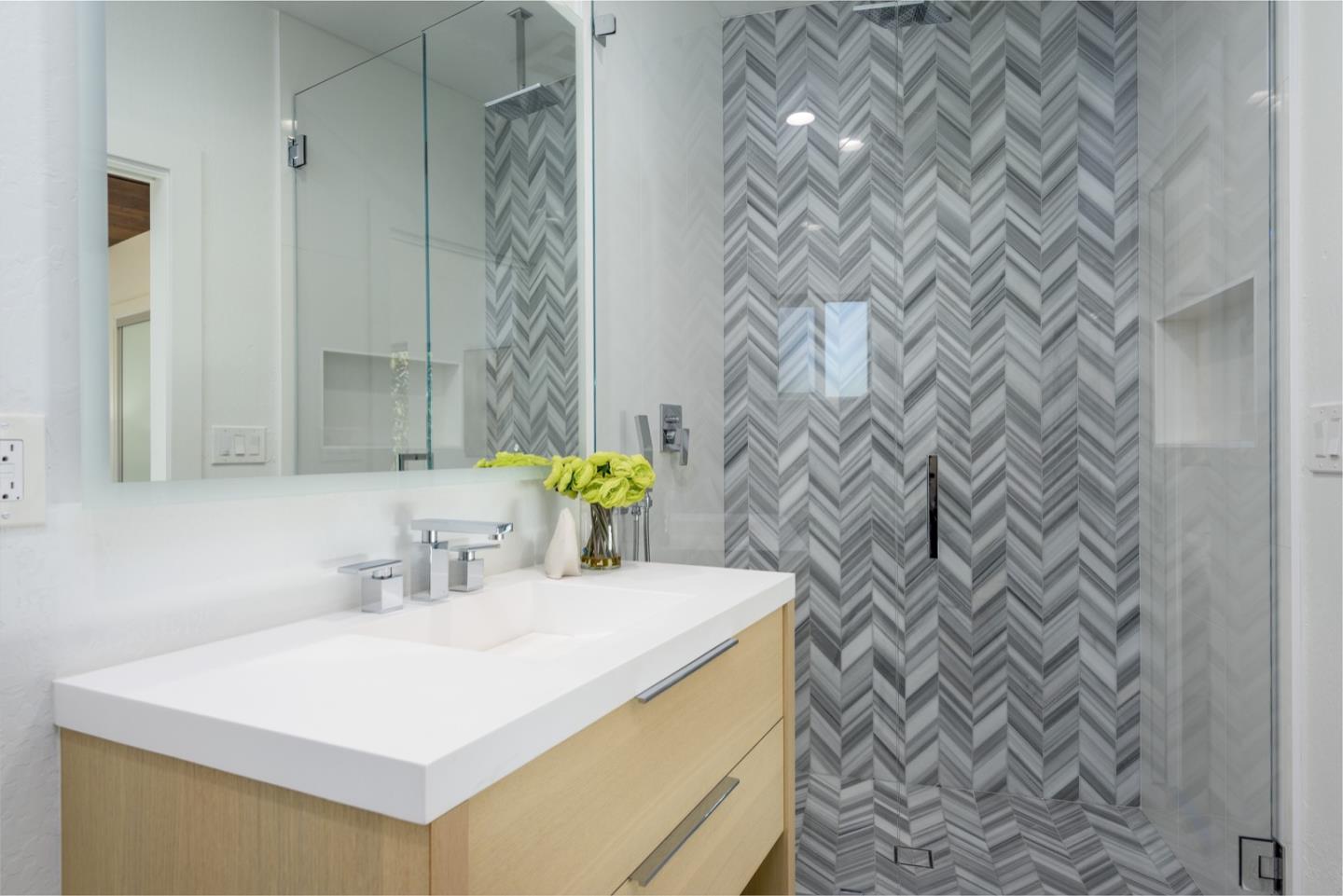 Detail Gallery Image 18 of 54 For 2610 Belmont Canyon Rd, Belmont,  CA 94002 - 5 Beds | 4/1 Baths