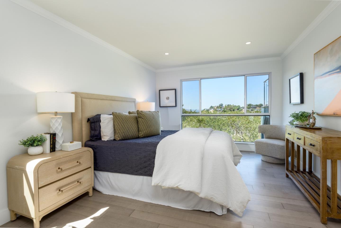 Detail Gallery Image 19 of 54 For 2610 Belmont Canyon Rd, Belmont,  CA 94002 - 5 Beds | 4/1 Baths