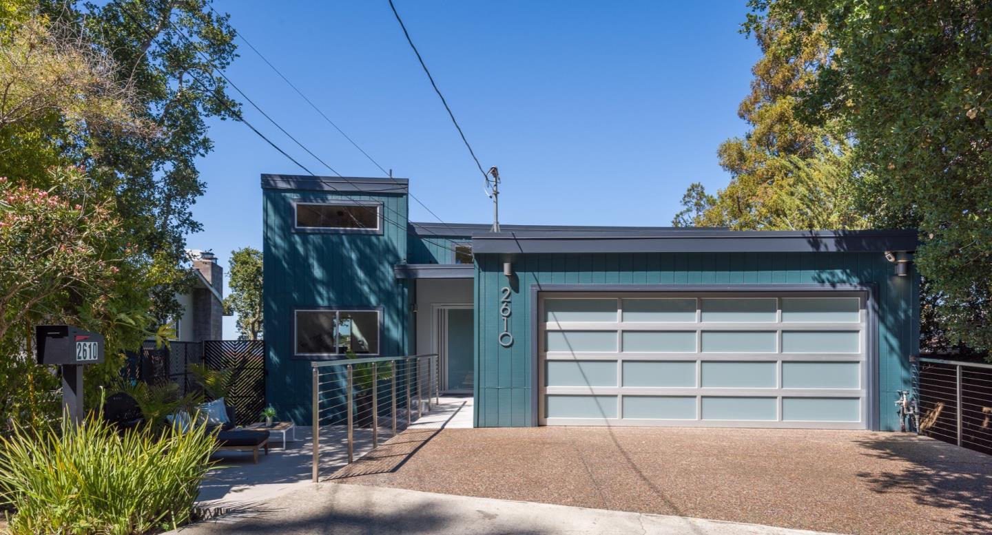Detail Gallery Image 2 of 54 For 2610 Belmont Canyon Rd, Belmont,  CA 94002 - 5 Beds | 4/1 Baths