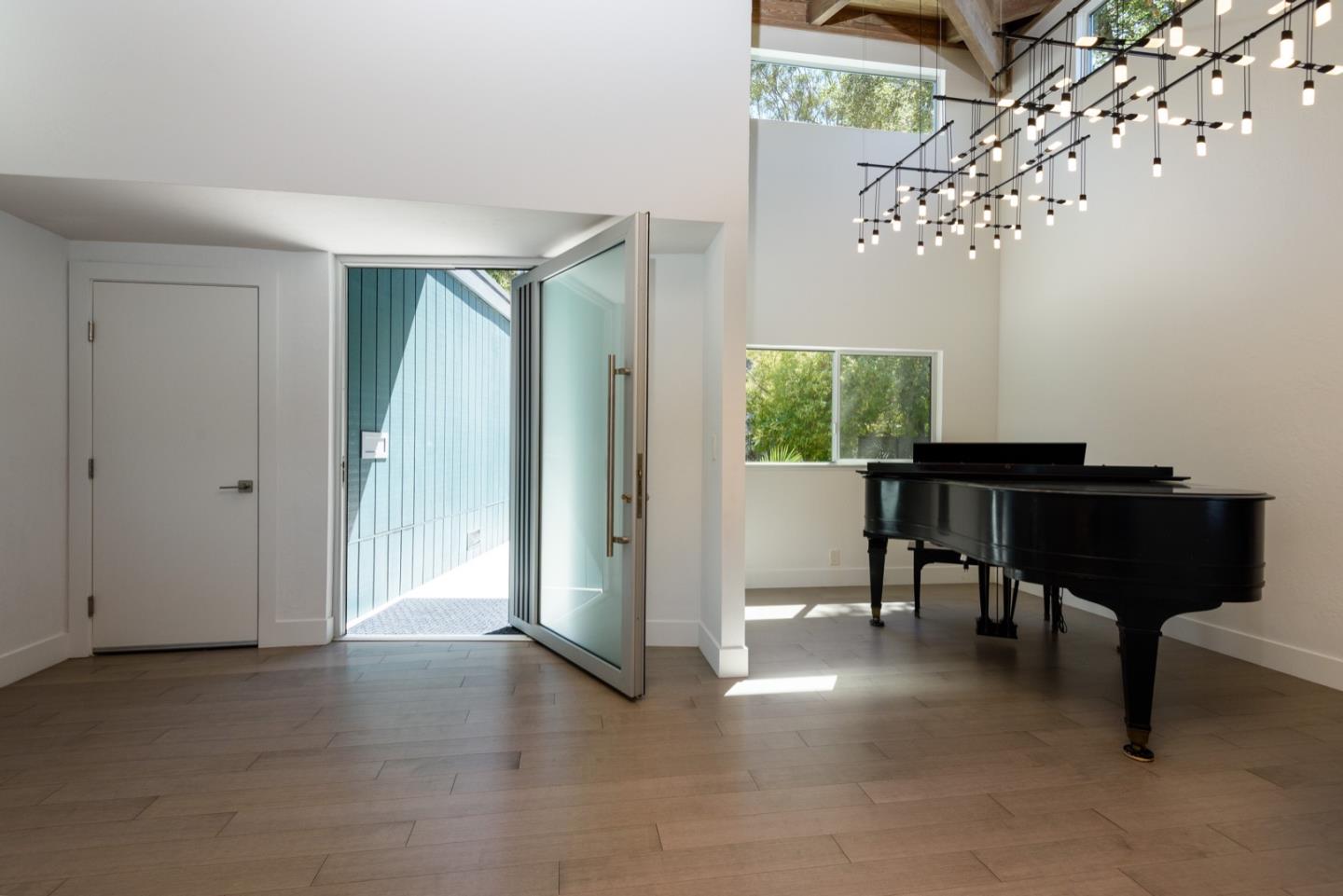 Detail Gallery Image 3 of 54 For 2610 Belmont Canyon Rd, Belmont,  CA 94002 - 5 Beds | 4/1 Baths