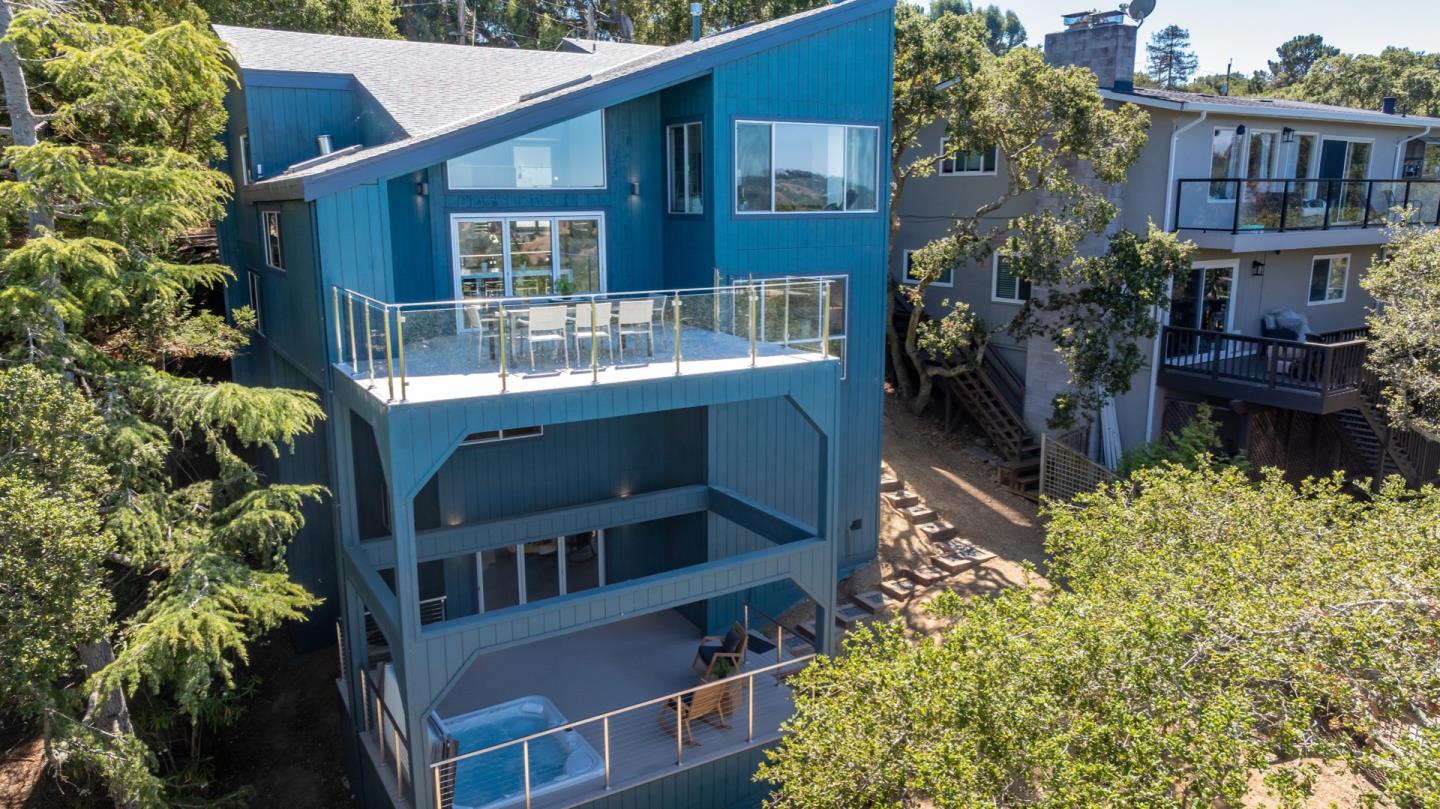 Detail Gallery Image 36 of 54 For 2610 Belmont Canyon Rd, Belmont,  CA 94002 - 5 Beds | 4/1 Baths