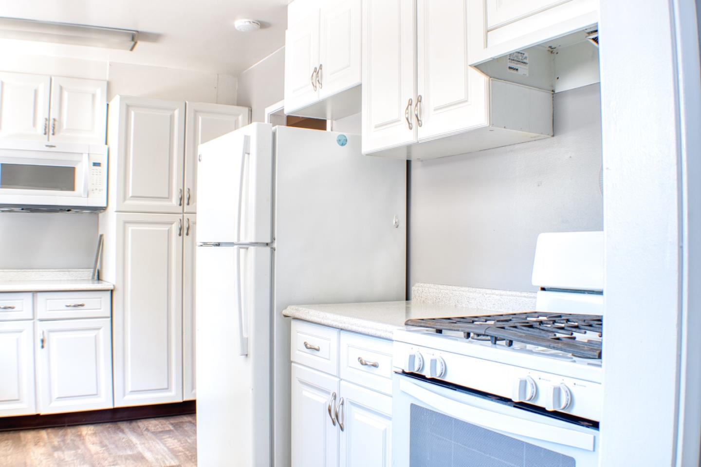 Detail Gallery Image 24 of 44 For 640 Circle Dr, East Palo Alto,  CA 94303 - 3 Beds | 1 Baths