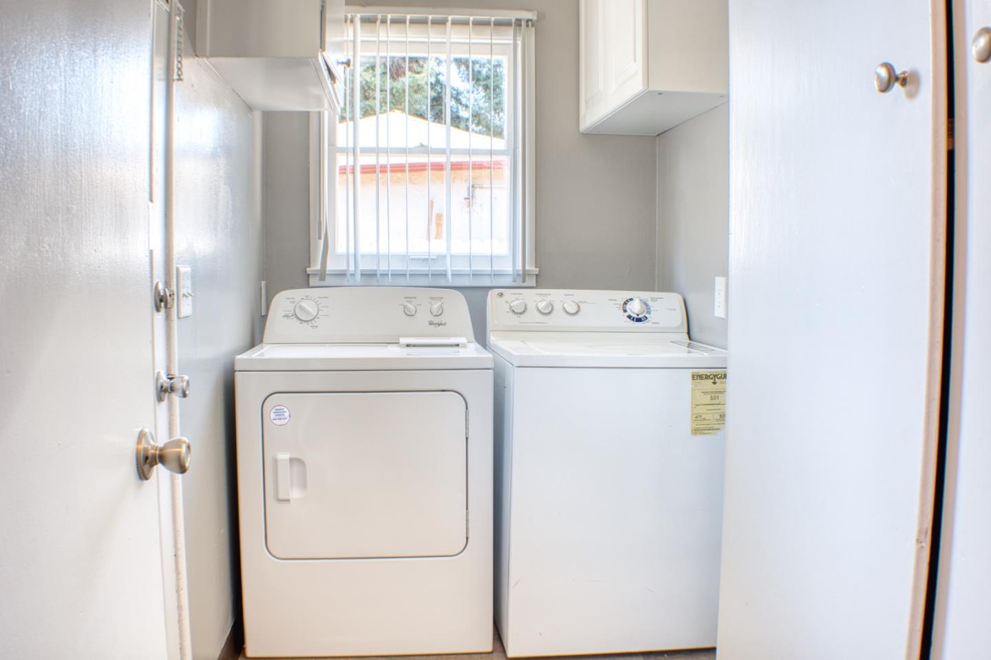 Detail Gallery Image 26 of 44 For 640 Circle Dr, East Palo Alto,  CA 94303 - 3 Beds | 1 Baths