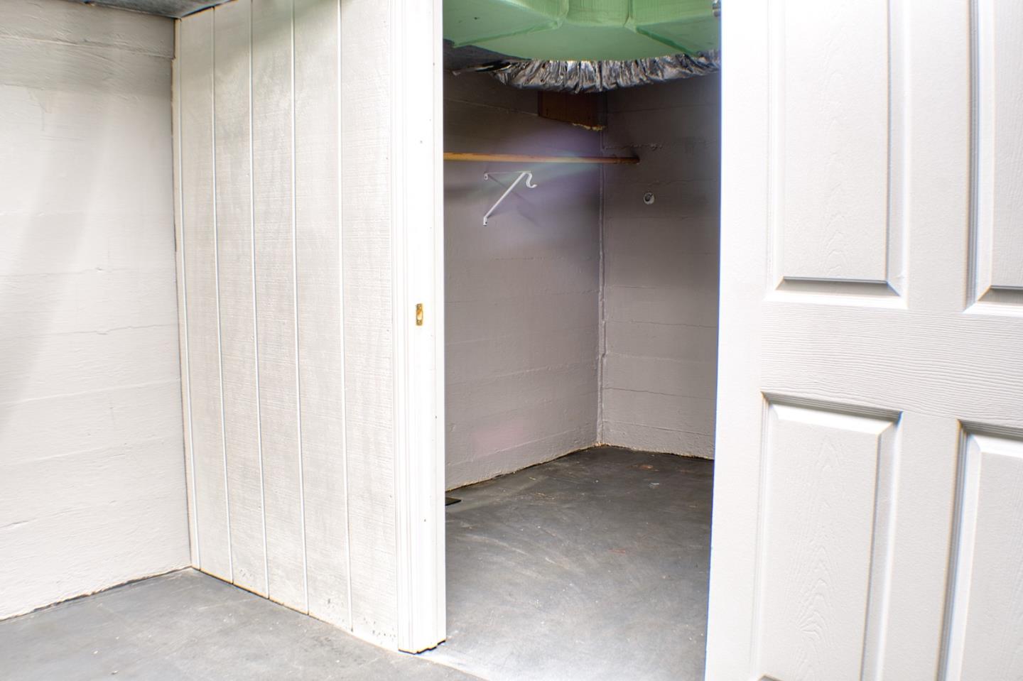 Detail Gallery Image 29 of 44 For 640 Circle Dr, East Palo Alto,  CA 94303 - 3 Beds | 1 Baths