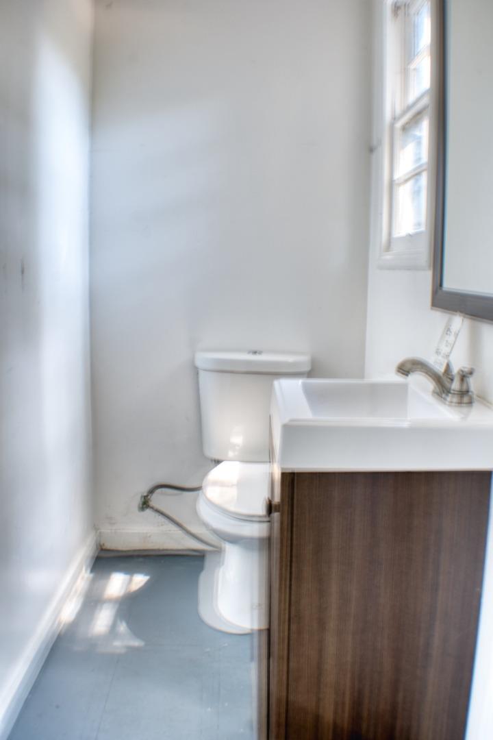 Detail Gallery Image 31 of 44 For 640 Circle Dr, East Palo Alto,  CA 94303 - 3 Beds | 1 Baths