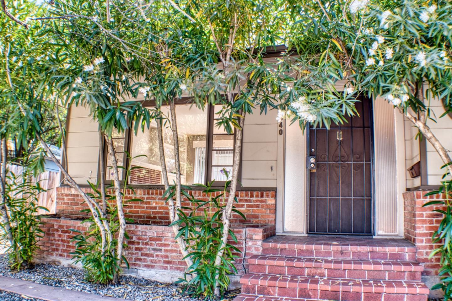 Detail Gallery Image 38 of 44 For 640 Circle Dr, East Palo Alto,  CA 94303 - 3 Beds | 1 Baths
