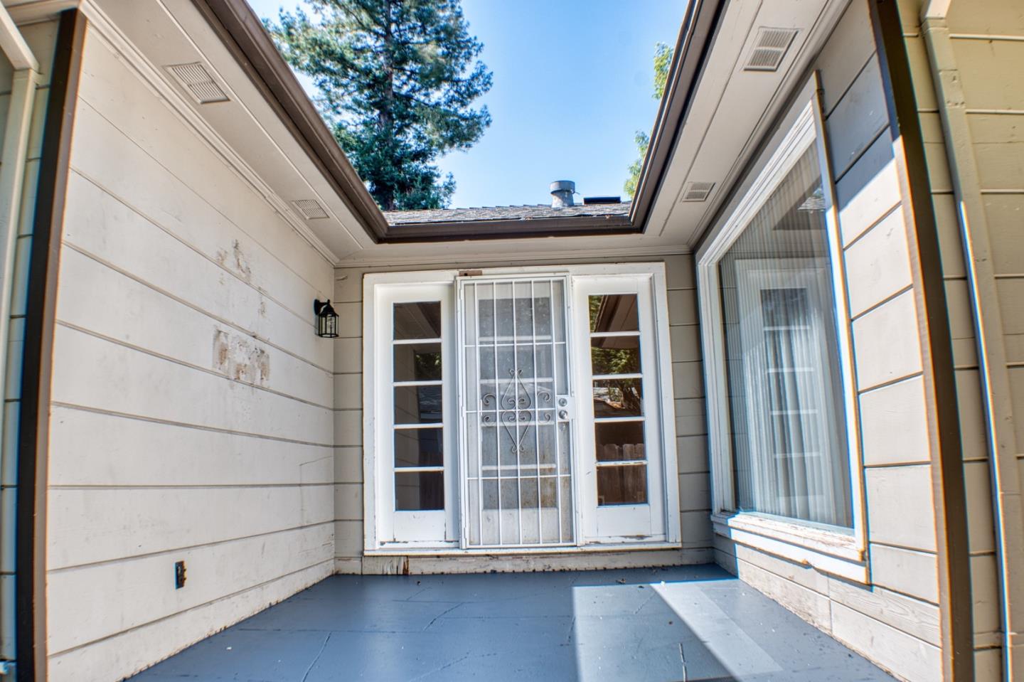 Detail Gallery Image 40 of 44 For 640 Circle Dr, East Palo Alto,  CA 94303 - 3 Beds | 1 Baths