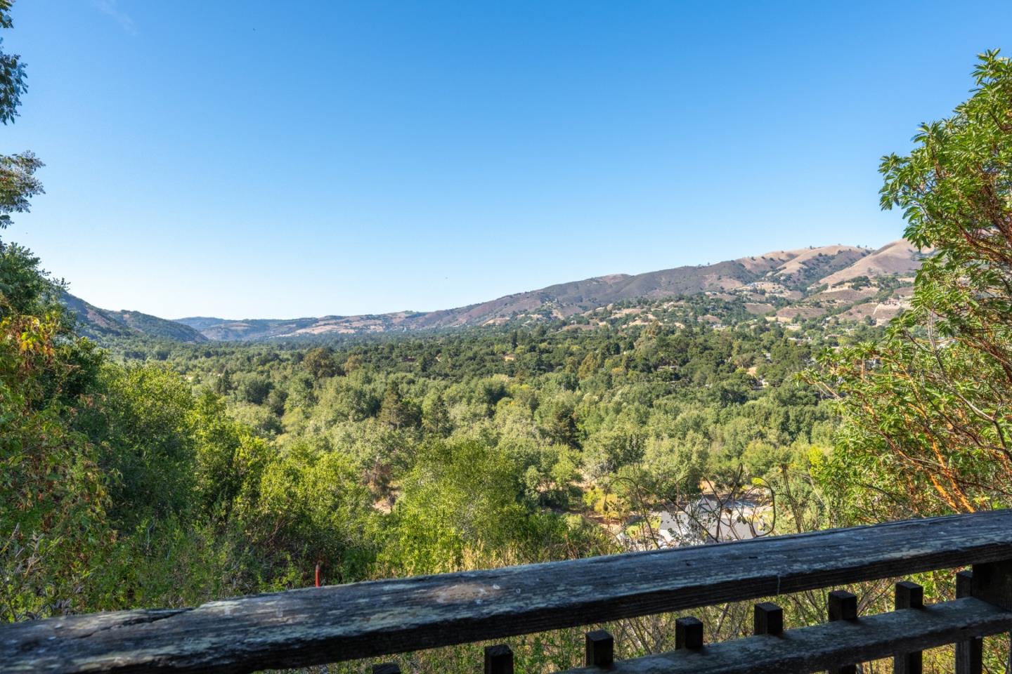 Detail Gallery Image 11 of 25 For 105c Calle De Quien Sabe, Carmel Valley,  CA 93924 - 2 Beds | 1/1 Baths