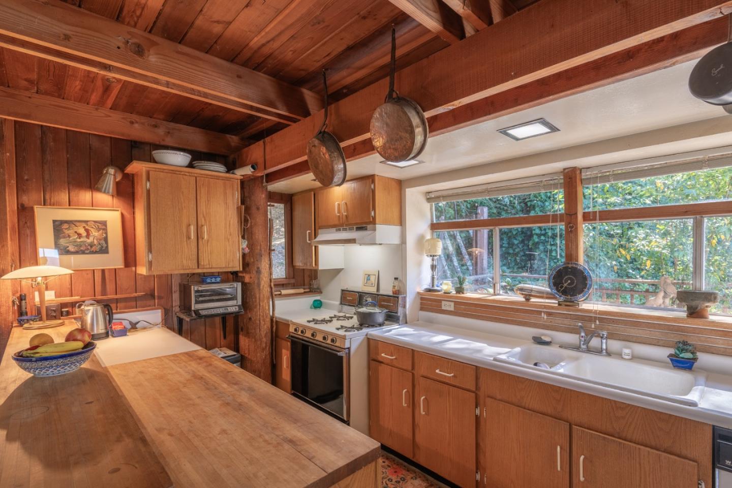 Detail Gallery Image 7 of 25 For 105c Calle De Quien Sabe, Carmel Valley,  CA 93924 - 2 Beds | 1/1 Baths