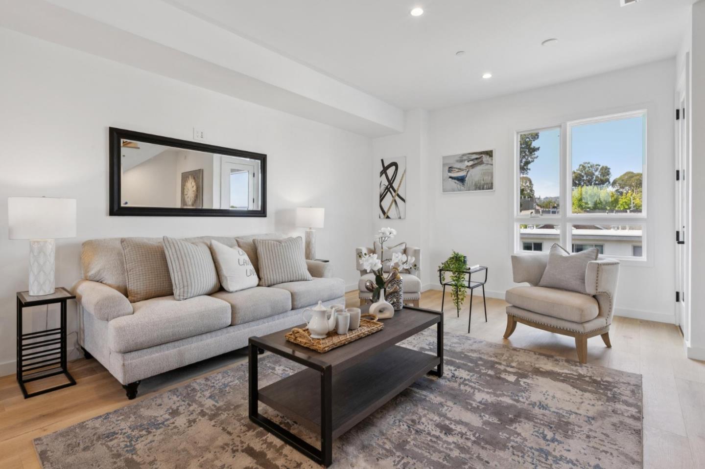 Detail Gallery Image 17 of 58 For 1433 Floribunda Ave #5,  Burlingame,  CA 94010 - 2 Beds | 2/1 Baths