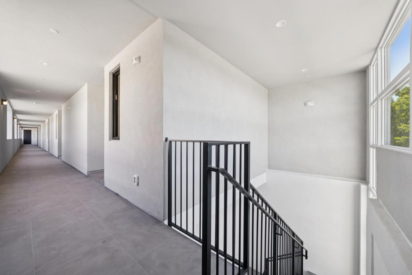 Detail Gallery Image 52 of 58 For 1433 Floribunda Ave #5,  Burlingame,  CA 94010 - 2 Beds | 2/1 Baths