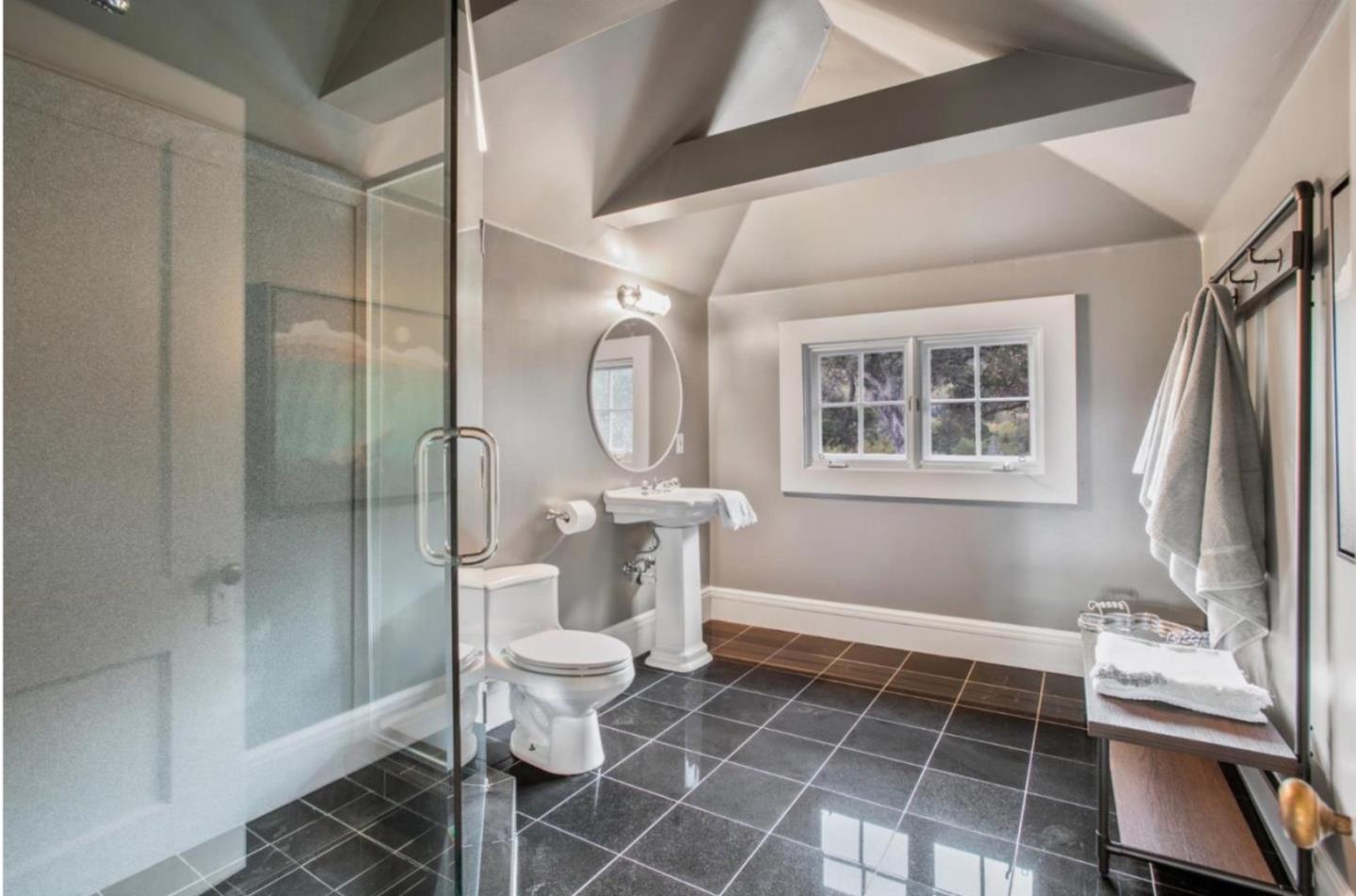 Detail Gallery Image 20 of 22 For 18490 Withey Rd, Monte Sereno,  CA 95030 - 5 Beds | 2/1 Baths