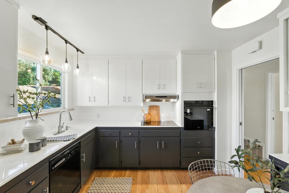 Detail Gallery Image 26 of 73 For 46 Caroline Way, Daly City,  CA 94014 - 3 Beds | 1/1 Baths