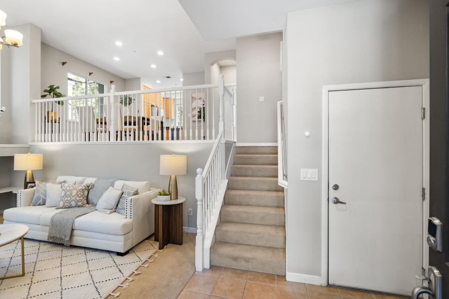 Detail Gallery Image 12 of 55 For 1131 Munich Ter, Sunnyvale,  CA 94089 - 4 Beds | 3 Baths