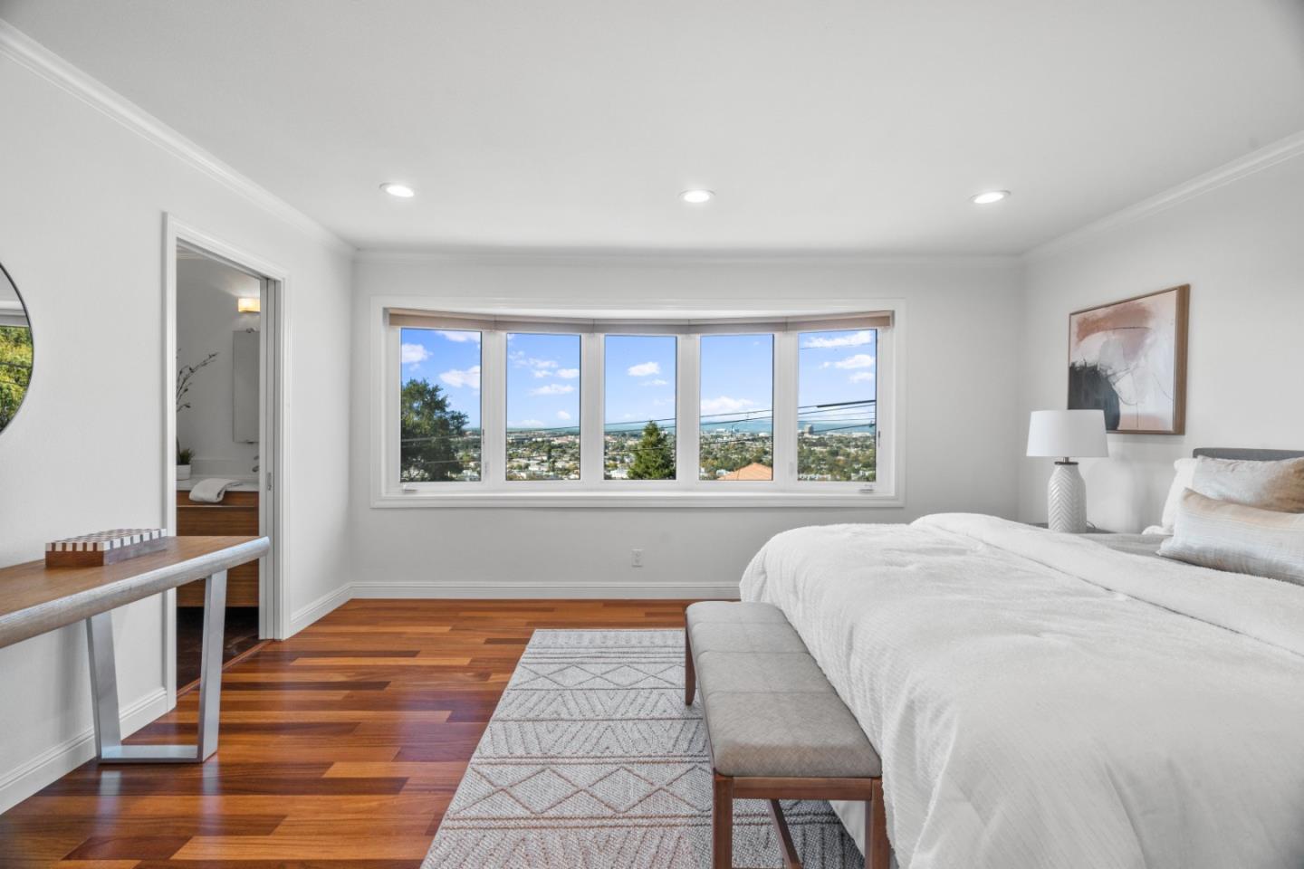 Detail Gallery Image 26 of 37 For 1214 North Rd, Belmont,  CA 94002 - 3 Beds | 3 Baths