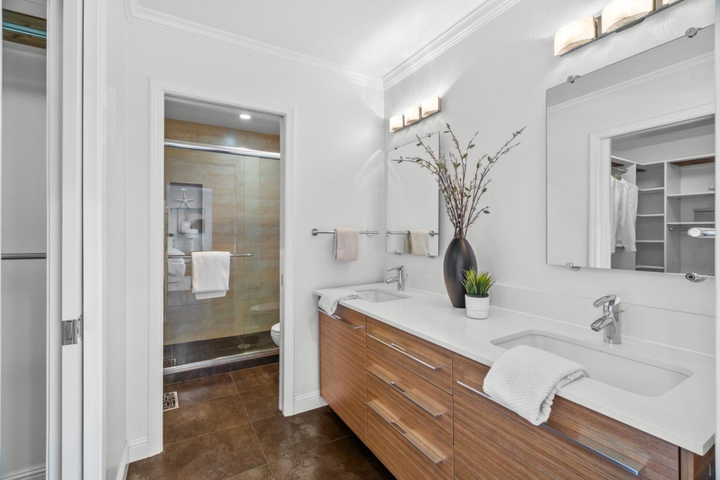 Detail Gallery Image 27 of 37 For 1214 North Rd, Belmont,  CA 94002 - 3 Beds | 3 Baths