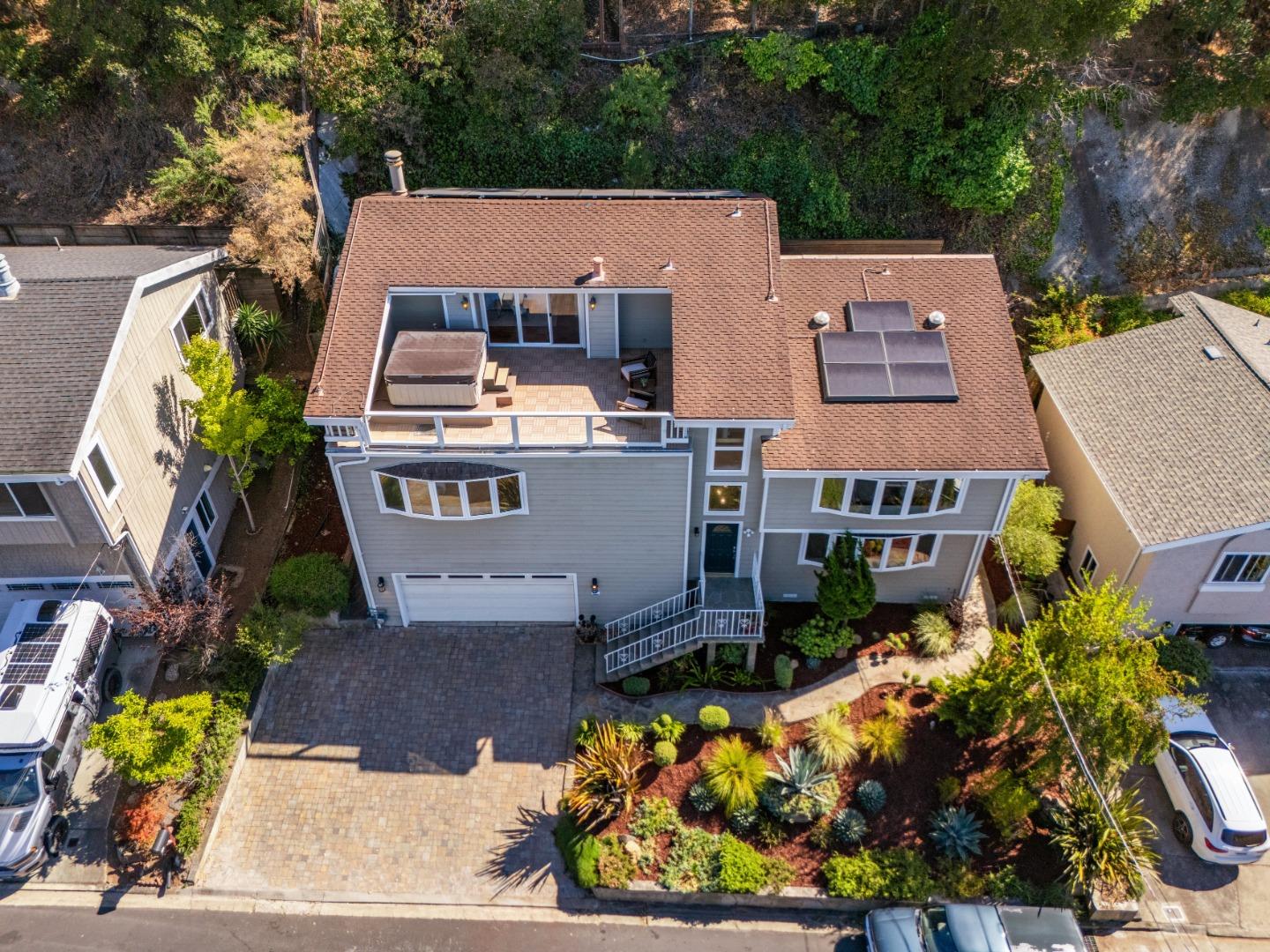 Detail Gallery Image 34 of 37 For 1214 North Rd, Belmont,  CA 94002 - 3 Beds | 3 Baths