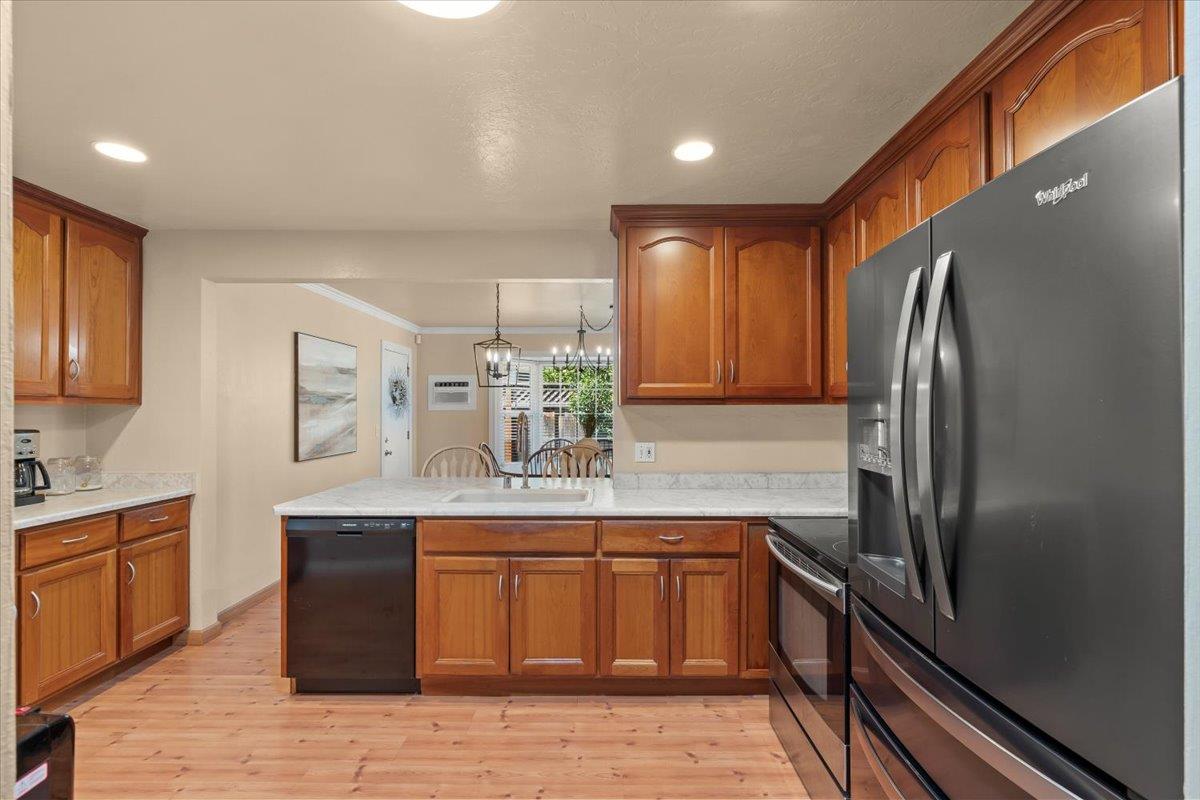 Detail Gallery Image 7 of 20 For 3443 Fowler Ave, Santa Clara,  CA 95051 - 3 Beds | 2 Baths