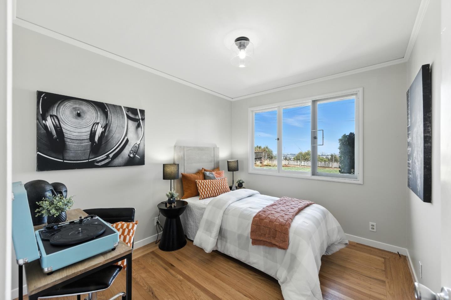 Detail Gallery Image 18 of 34 For 2931 Sunset Ter, San Mateo,  CA 94403 - 3 Beds | 1 Baths