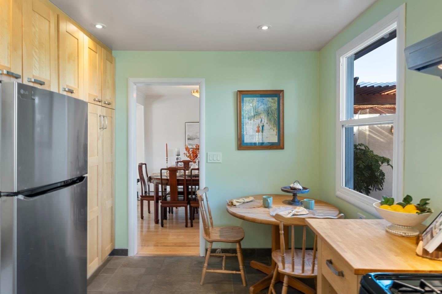 Detail Gallery Image 13 of 35 For 1080 8th Ave, Redwood City,  CA 94063 - 3 Beds | 1 Baths