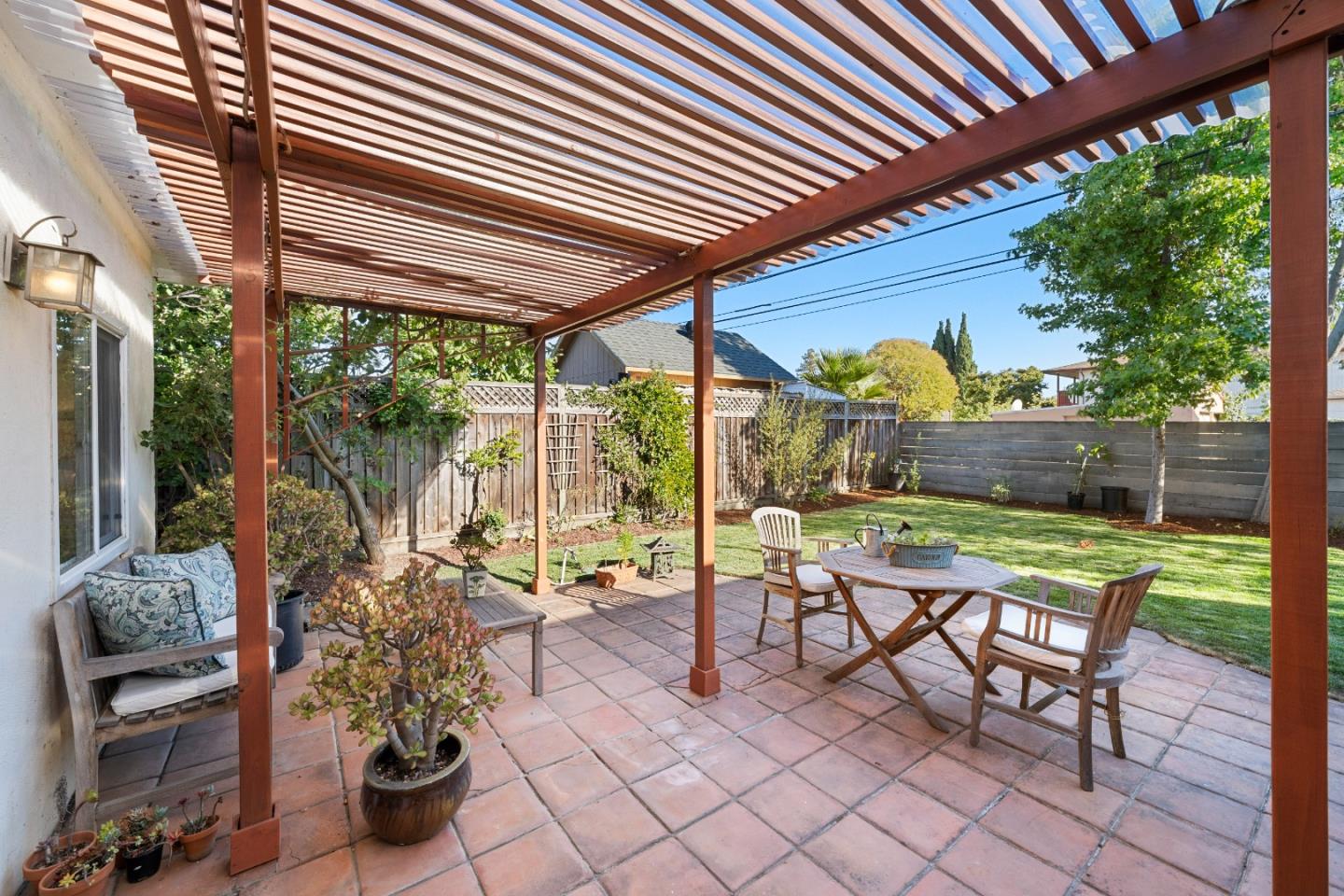 Detail Gallery Image 28 of 35 For 1080 8th Ave, Redwood City,  CA 94063 - 3 Beds | 1 Baths