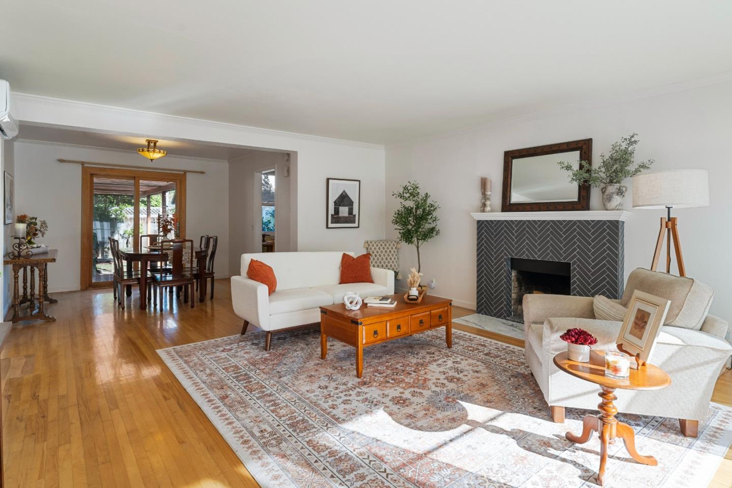 Detail Gallery Image 7 of 35 For 1080 8th Ave, Redwood City,  CA 94063 - 3 Beds | 1 Baths